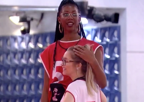 Saiba a altura de Carla Diaz e Camilla de Lucas; diferença chama atenção