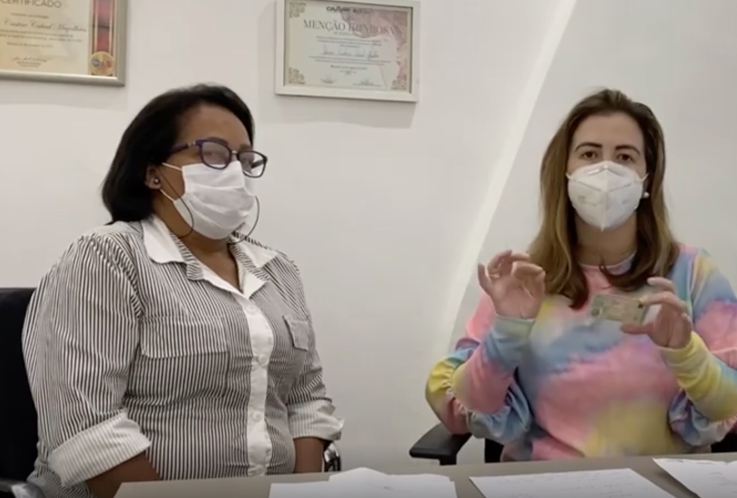 Servidora aparece em lista de vacinados e Prefeitura de Manaus é denunciada