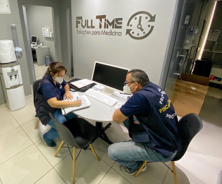 Procon-AM notifica estabelecimentos por valores de oxímetro e oxigênio 