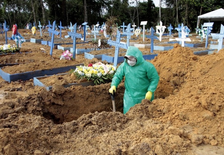 Manaus registra 174 enterros e 84 mortes por covid-19 nesta sexta