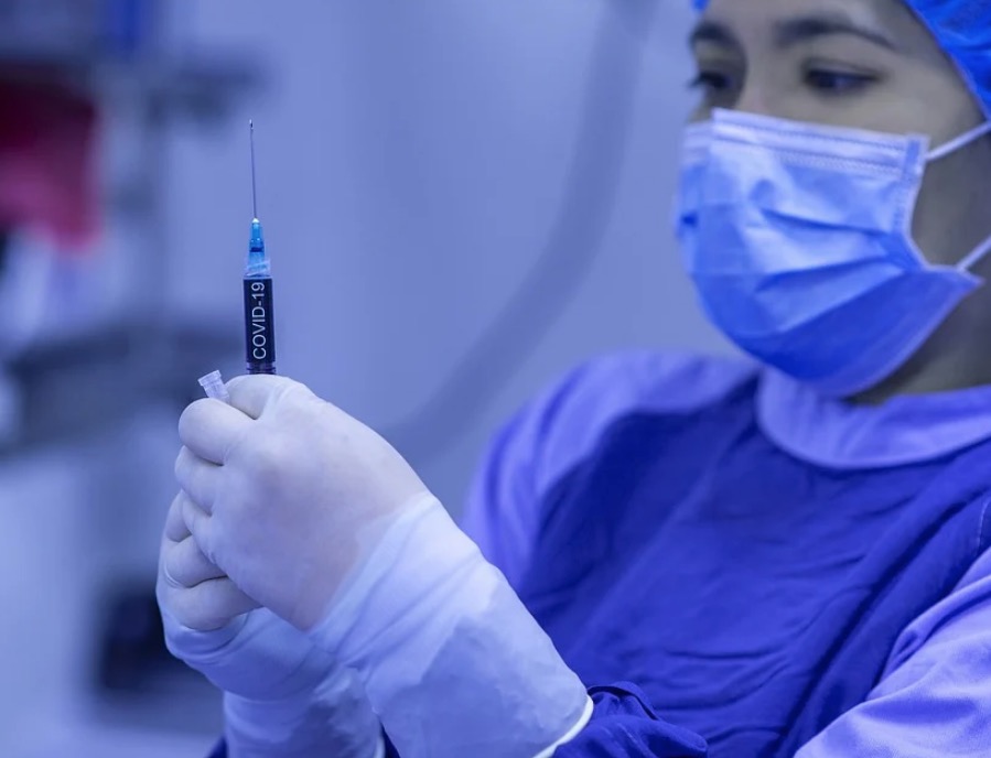 Governo anuncia intenção de comprar 10 milhões de doses da Sputnik 