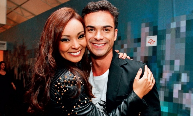 Sidney Sampaio aparece com sósia de Nakamura e causa alvoroço 