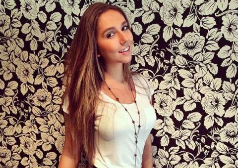 Filha de Renato Gaúcho rebola em forma de protesto para pai pagar mesada