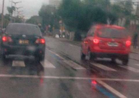 Mau exemplo de falta de educação no trânsito