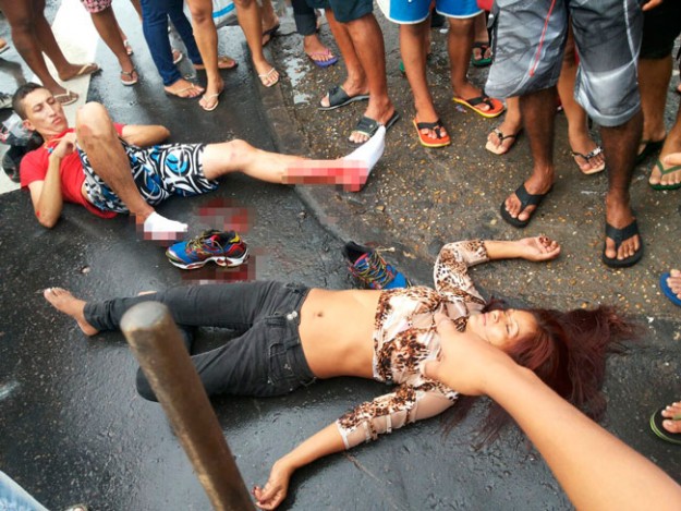  Casal é atingido por dois carros ao avançar sinal vermelho no São José