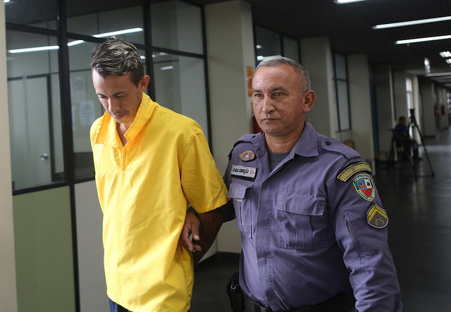 Mauro Antony realiza acareação com réu do caso Marcelaine