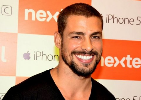 Globo proíbe Cauã Reymond de malhar para compor personagem