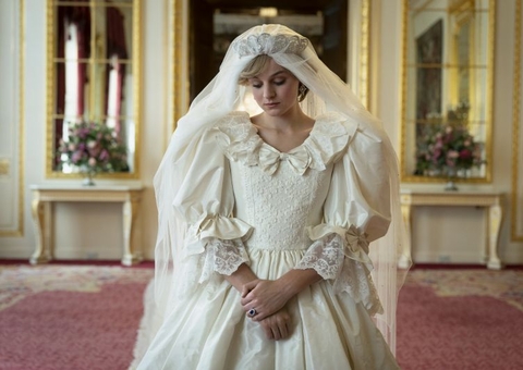 Netflix: The Crow e Mank lideram indicações ao Globo de Ouro 2021