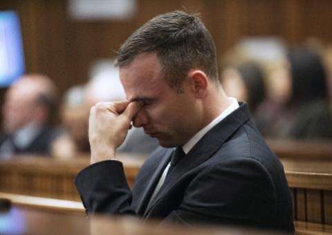 Julgamento de Pistorius adiado para 5 de maio