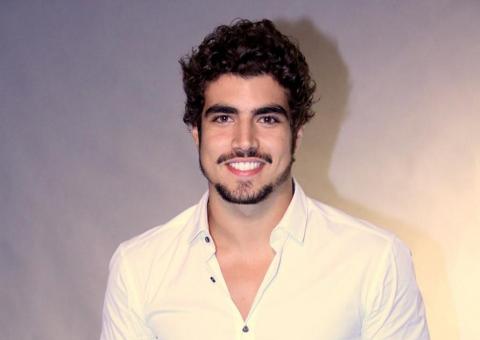 Record pretende contratar Caio Castro