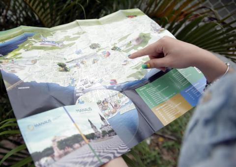 Guia de Bolso com dicas sobre Manaus é sucesso entre turistas 