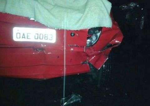 Militar embriagado colide com cinco carros e agride um dos motoristas