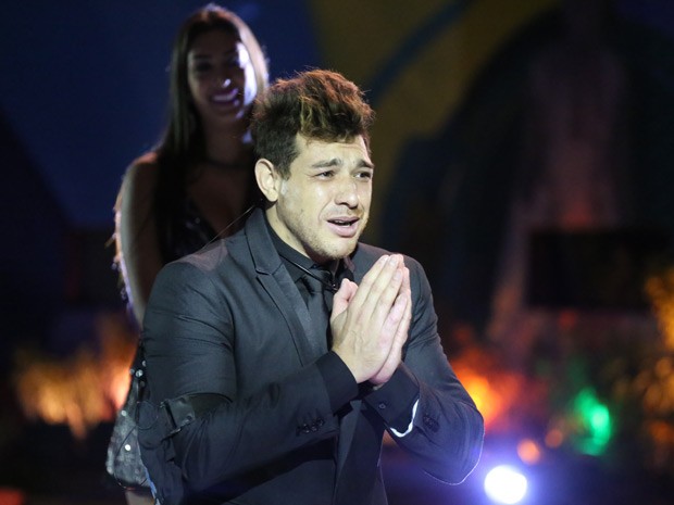 Discurso de Cézar Lima, finalista do 'BBB', teve citações de poeta inglês