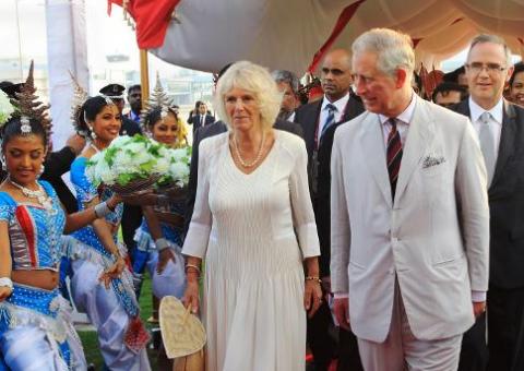 Príncipe Charles completa 65 anos e se aposenta