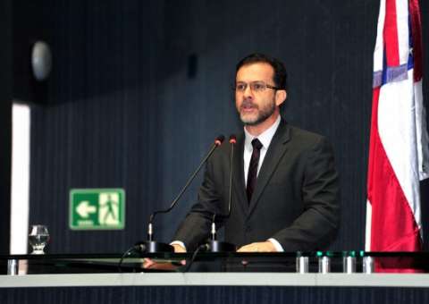 Chico Preto entrega liderança da maioria  na Assembleia Legislativa do Amazonas