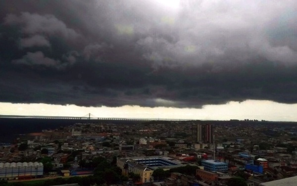 Temporal surpreende Manaus