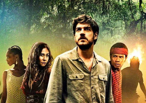 Em 'Cidade Invisível', Marco Pigossi encara saci-pererê e uma cuca bartender no Rio