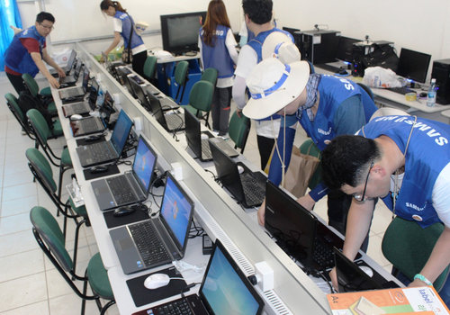 Alunos da zona rural recebem a doação de 20 novos notebooks