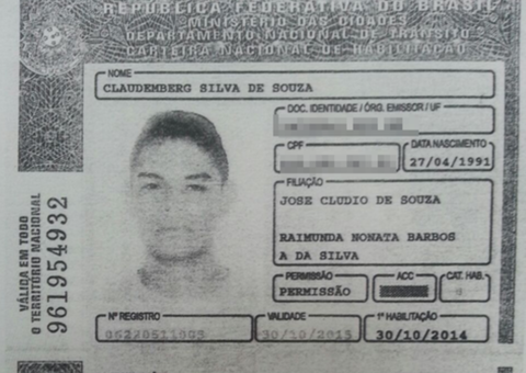 Com medo de 'chifre', rapaz prende namorada em casa e vai trabalhar