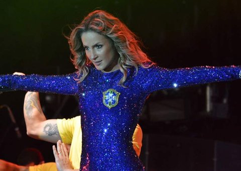 “Se o Brasil ganhar a Copa, subo no palco de Galinha Pintadinha”, promete Claudia Leitte