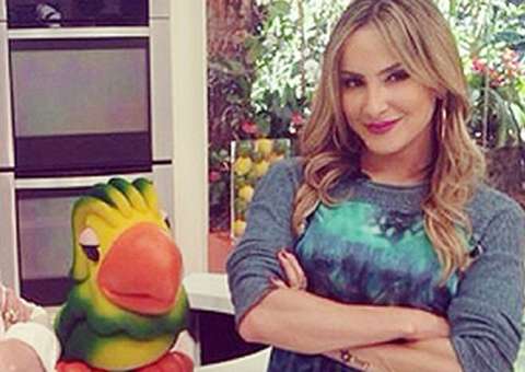  "Às vezes temos vontade de nos estrangular", diz Claudia Leitte sobre marido