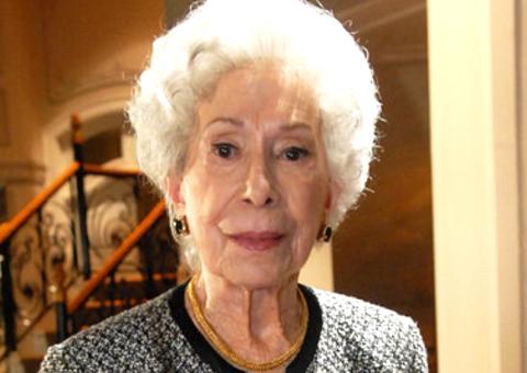 Stênio Garcia vai ao velório da ex-esposa Cleyde Yáconis