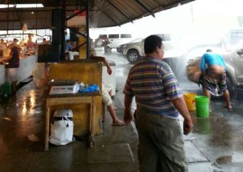 Chuva no balde é como está a situação na Feira da Panair