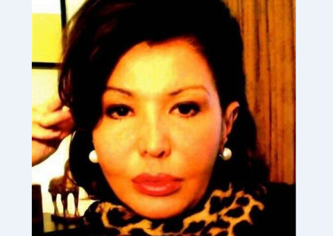 Roberta Close aparece irreconhecível e se irrita com comentários sobre aparência