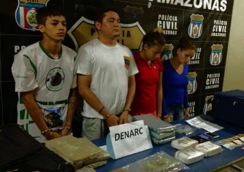 Casais de supostos trafidantes são presos na Praça 14 com 18 kg de droga
