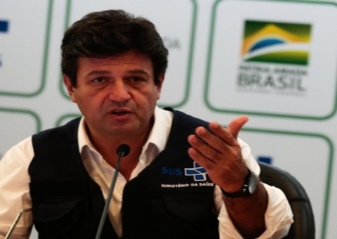 Mandetta diz que transferir pacientes de Manaus pode causar megaepidemia