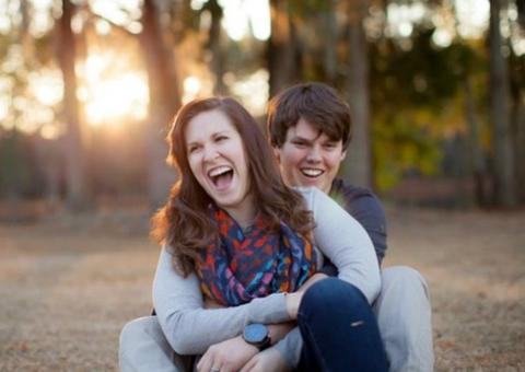 Mulher se nega a desligar os aparelhos do marido e ele volta do coma 3 meses depois