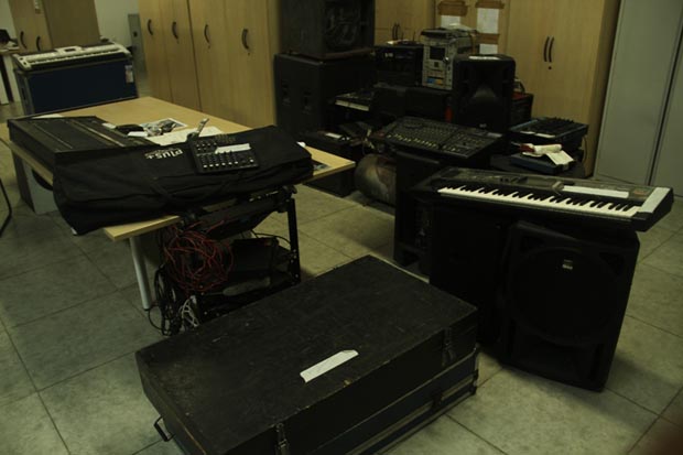 Operação de combate à poluição multa bares e casas noturnas