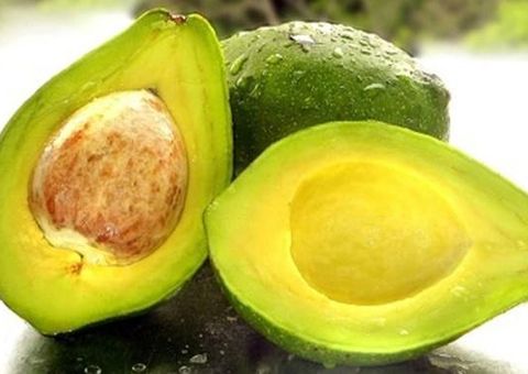 Um abacate por dia ajuda a reduzir o colesterol ruim, diz estudo
