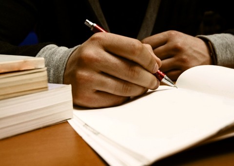 Manaus Previdência lança edital de concurso público com 57 vagas