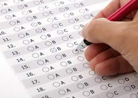 Mais vagas em prefeitura. Salário de R$ 2,8 mil