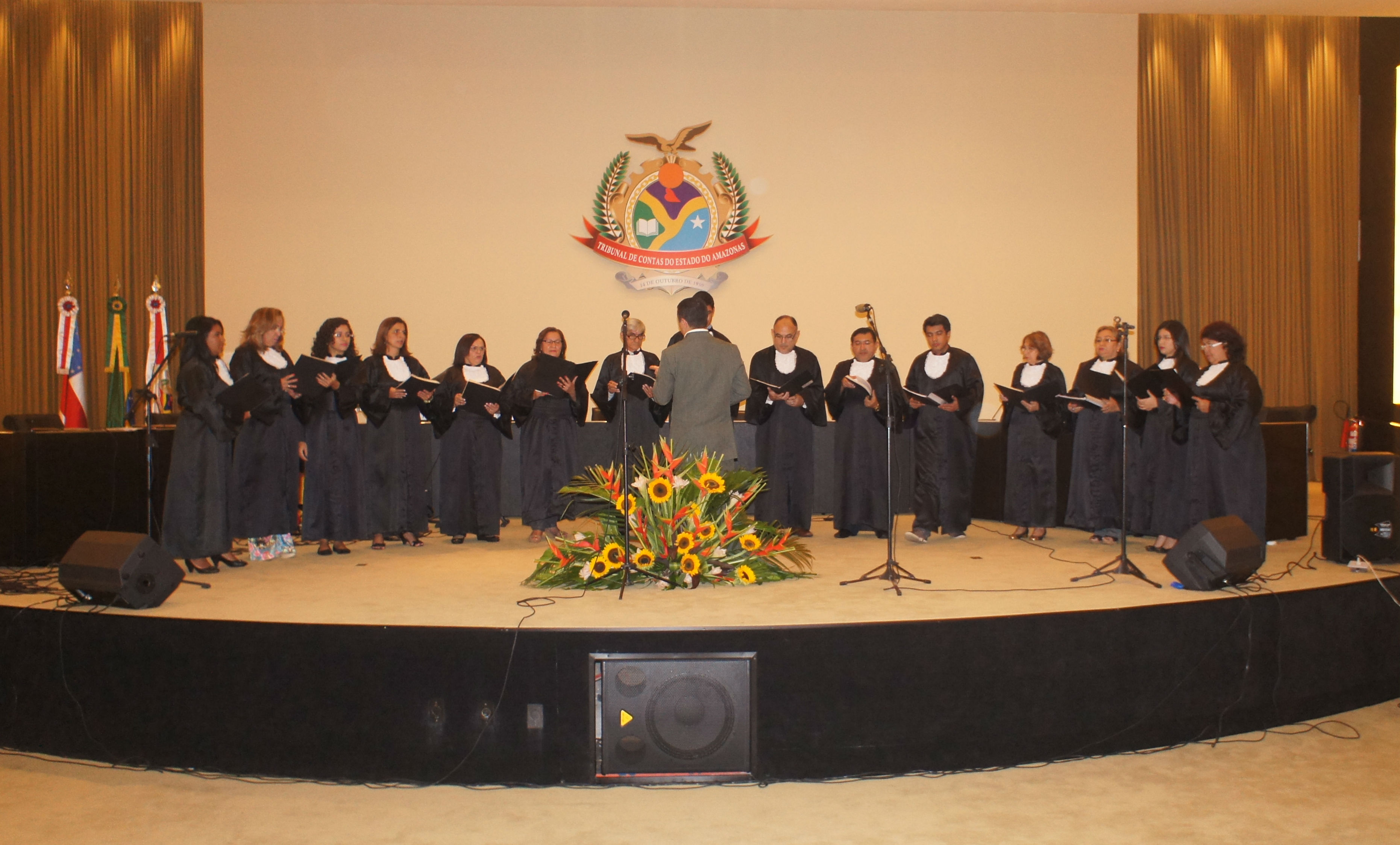 TCE-AM agrega servidores por meio da música