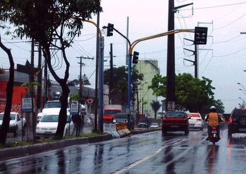 Vendedor é morto a pauladas na Ponta Negra