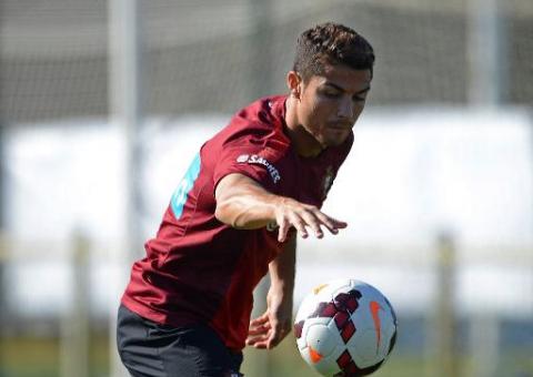 Cristiano Ronaldo confia na classificação direta para a Copa de 2014