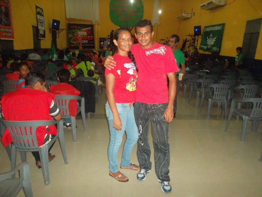 Corpo de mulher é encontrado no fundo da cama que dormia