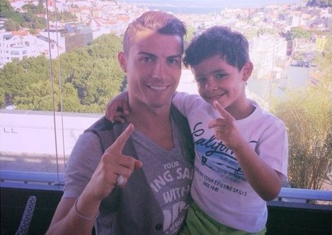 Filho de Cristiano Ronaldo não conhece a mãe
