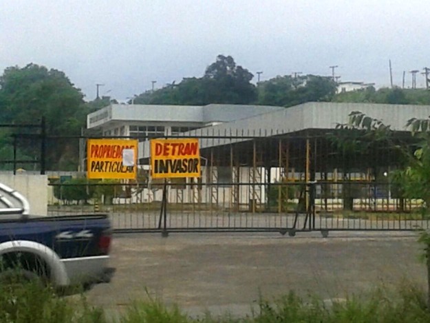 Centro de treinamento do Detran amanhece lacrado