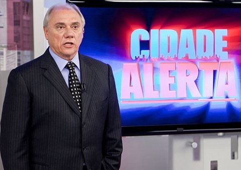 Marcelo Rezende é substituído por Fabíola Gadelha