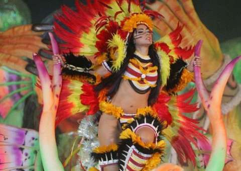 Batucada encarnada faz ensaio e campanha