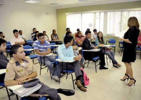Cursos para servidores da Aleam crescem 68% em 2013