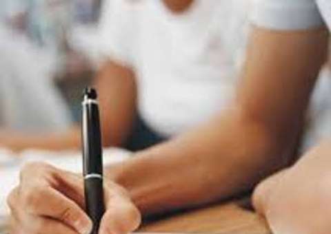 Governo oferece 40 vagas com salário de até R$  2,2 mil