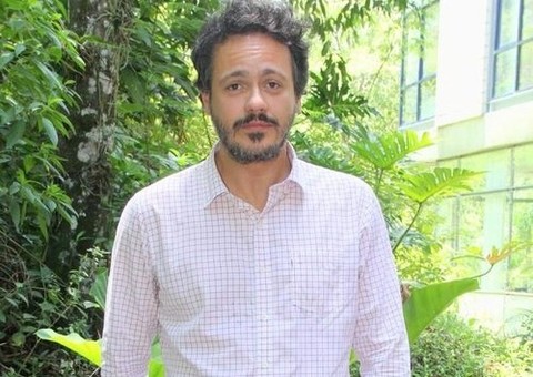 Danton Mello aparece 16kg mais magro após descobrir doença