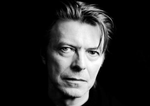 Confira a inédita de David Bowie