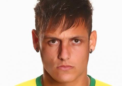  David Luiz e Neymar aparecem irreconhecíveis com visual 'trocado'