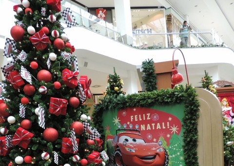 Papai Noel chega sábado ao Amazonas Shopping