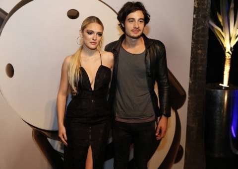 A atriz Isabelle Drummond assume namoro com o cantor Tiago Iorc